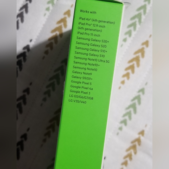 USB-C TO USB-C CABLE WITH STRAP - Picture 3 of 3